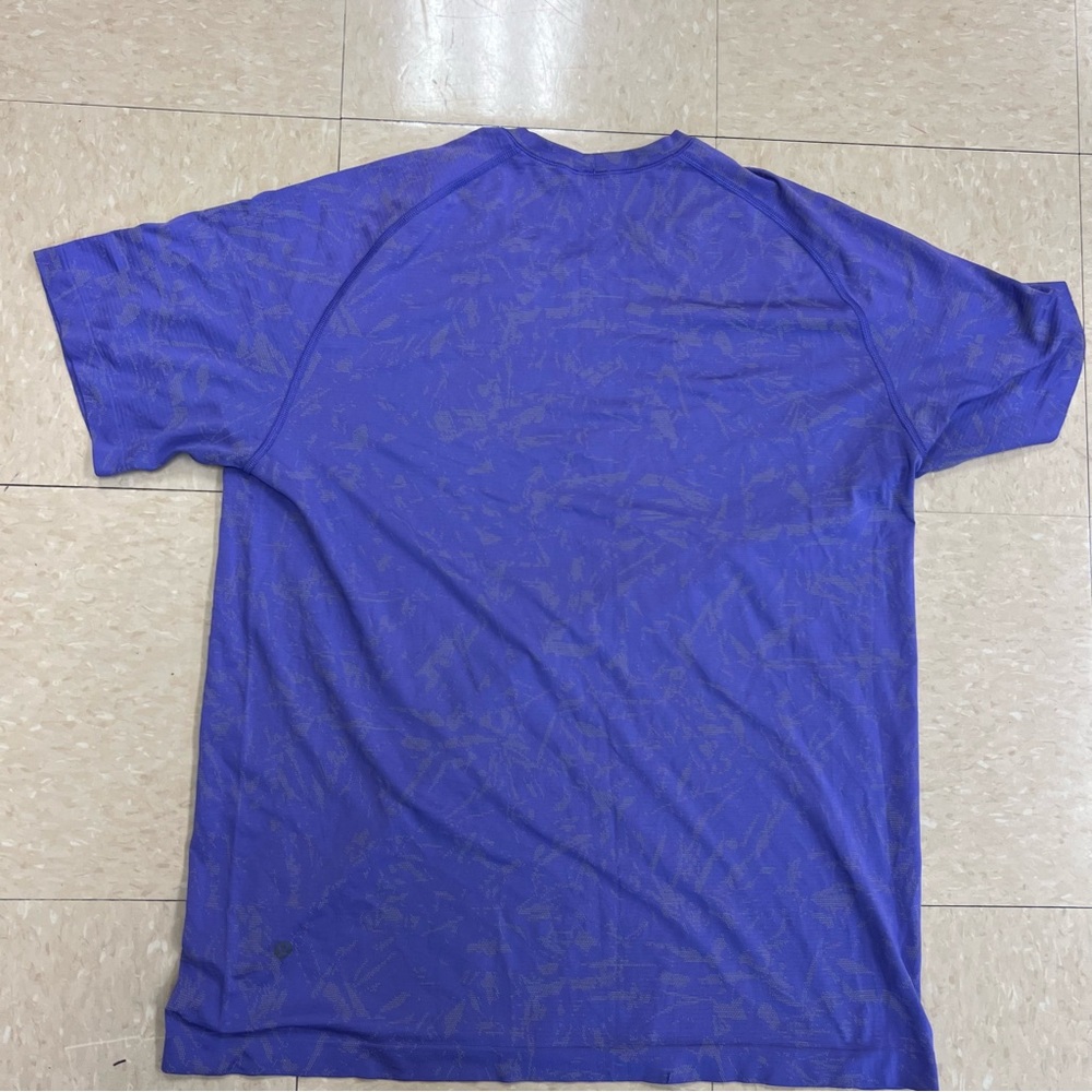 Lululemon Athletica Purple Short Sleeve Tee XL Running Workout - Picture 5 of 5
